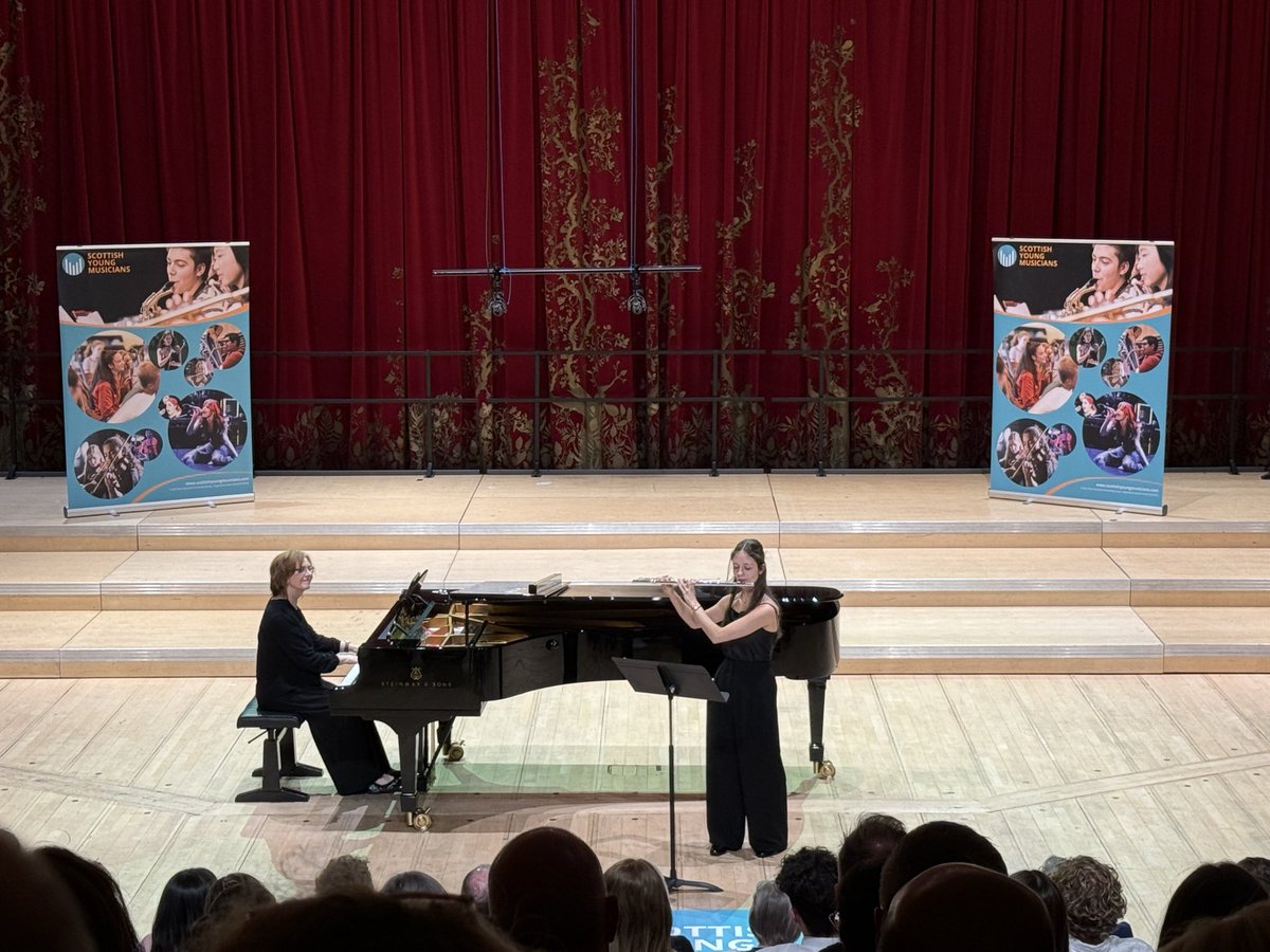 MusicSlc's tweet photo. Huge congratulations to Zuzanna who performed brilliantly @SYMusicians Solo Performer of the Year 2026. She received ‘The Woodwind Prize’ which will lead to some very special opportunities and be of huge benefit in her journey to study music. Congrats to all the performers 👏🏻👏🏻 https://t.co/SAXd8GldpZ