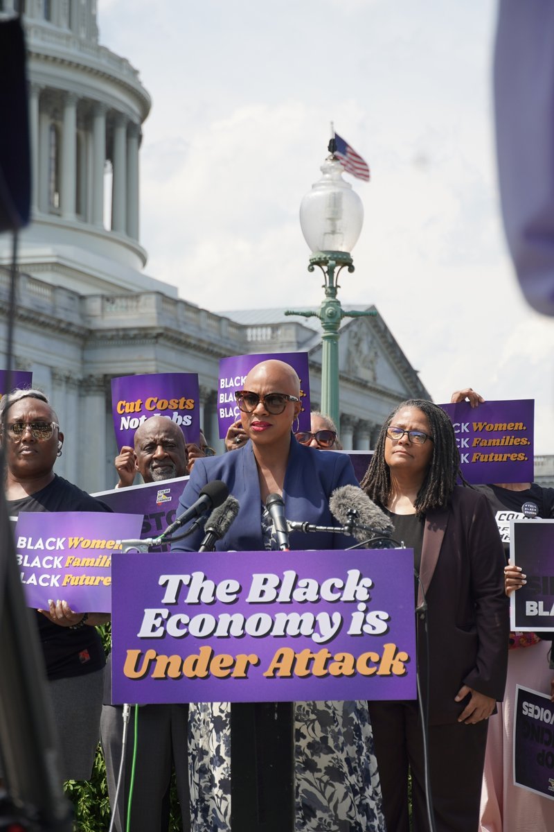 Congresswoman Ayanna Pressley tweet media