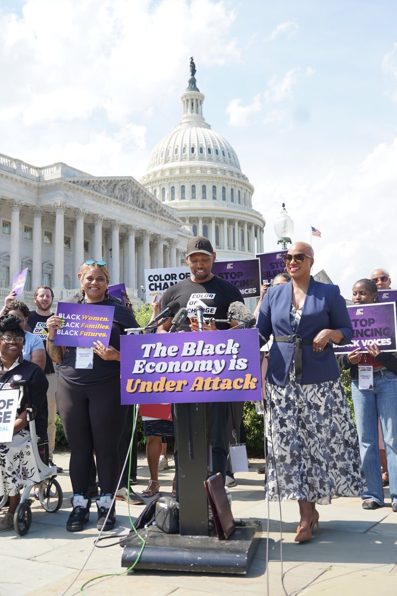 Congresswoman Ayanna Pressley tweet media