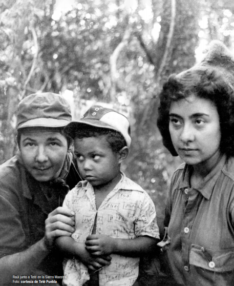 Editorial_VO's tweet photo. MUCHAS FORMAS DE SER RAUL
«La Revolución se hará con las mujeres o no se hará»
Para leer el artículo completo, visite el link:
https://t.co/JkxIA4R5d7
#RaúlEsRaúl
#CubaEstáFirme
#PuebloUniformado https://t.co/stShO8mUCg