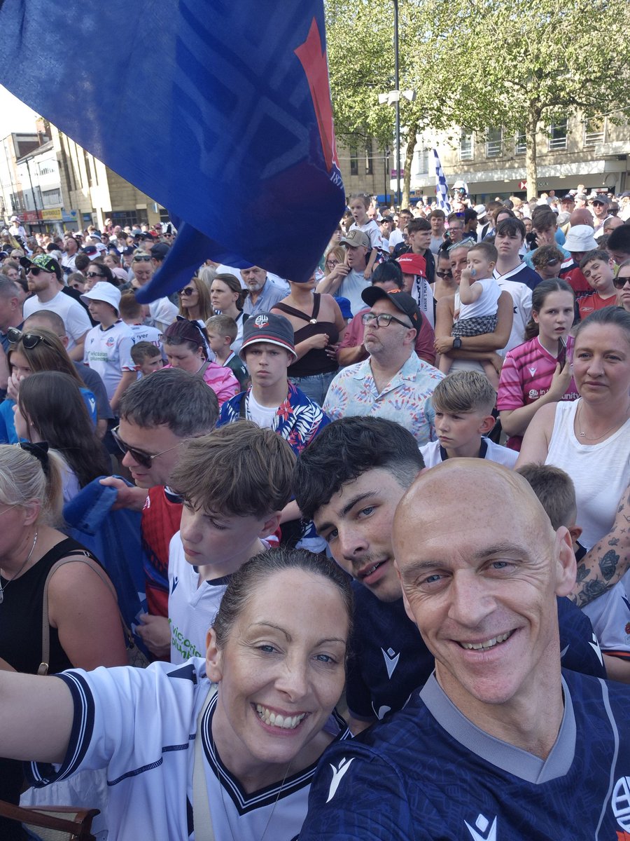 j_pos76's tweet photo. The whites are going up! A brilliant time at the town hall today. #BWFC https://t.co/0QHY9TeU6k
