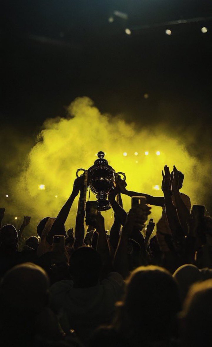 SaadAzooooz's tweet photo. @AlNassrFC @S3UDNFC -

النصر في سلمنا..عششق ..ووراثه
ورثتها من أبوي مع افعال الرجولة
الدين..أمي.. والنصر.. هذي الثلاثة
ماأتخلى عنها لوعمري يجهز رحولة

سعد🖊️ https://t.co/KtfcozbNGS