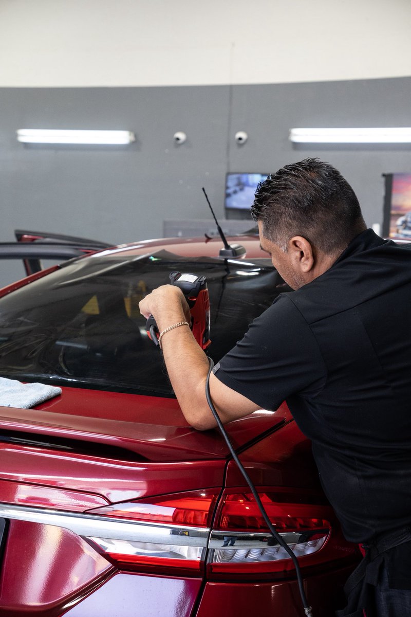Gutierreztint's tweet photo. 🚗
Looking to keep your car looking brand new?  We’ve got you covered with top-quality services:

✅ Skilled technicians  
✅ Premium products  
✅ Fast, reliable service  

📍 Visit us 3140 N 35th Ave, suite 5, Phoenix Az 85017 

#Phoenix #Tinting https://t.co/B6SYTAZpSo