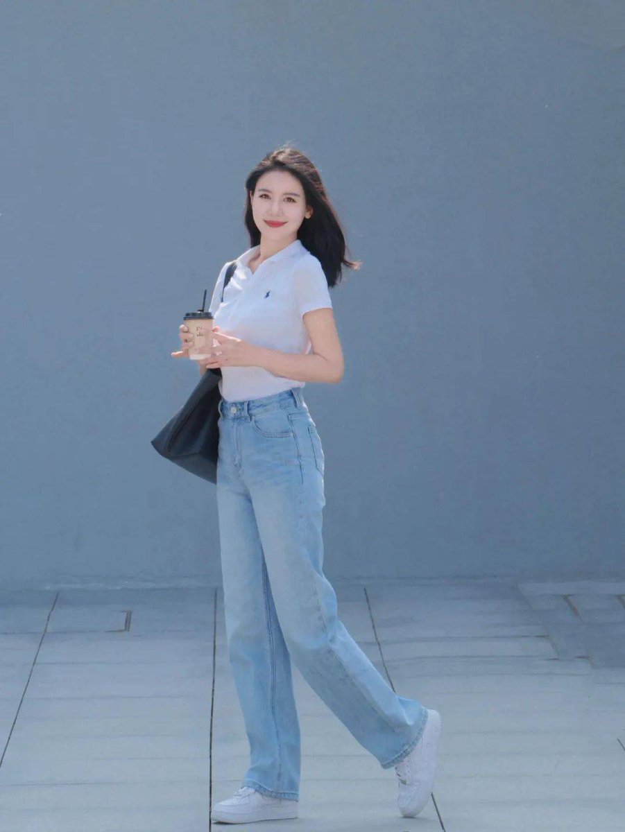 MilagrosGaspar's tweet photo. Turn old denim jeans into a handy pencil holder! Quick, eco-friendly DIY for your desk https://t.co/vMlBE4dXq9