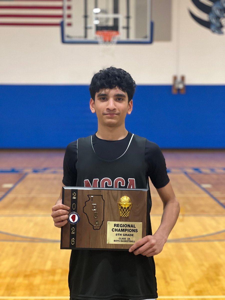 eissa_khan1's tweet photo. Finished 2nd place in IESA 8-2A  Averaged 18ppg | 5apg | 4rpg | 3spg https://t.co/Wx4MCVnEIe