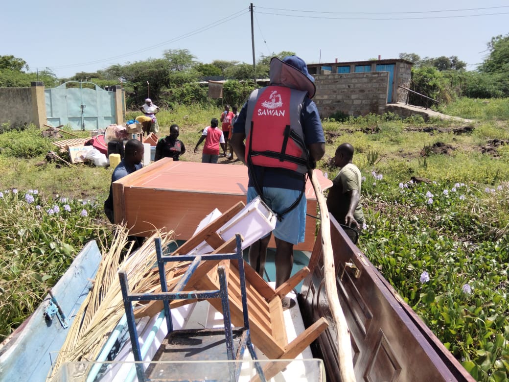 OfficialKCGS's tweet photo. Today, the KCGS Baringo Station team promptly assisted the Catholic Church of Kambi Samaki in salvaging and safely relocating valuable church property submerged by rising water levels in Lake Baringo. https://t.co/gAc919KJl0