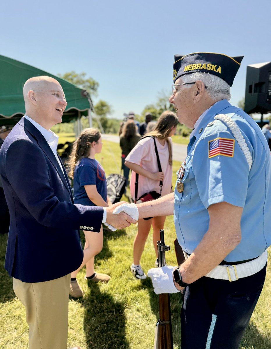 Senator Pete Ricketts tweet media