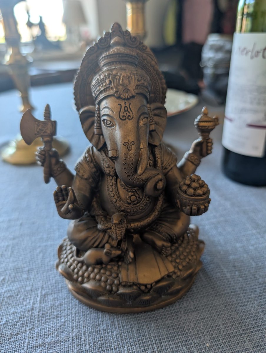 Michaelowen450's tweet photo. INDIA GODS https://t.co/ZZr3wq1sfV