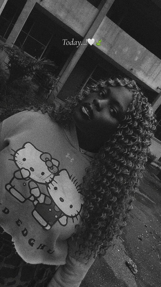 Mrs/Miss Angy tweet media