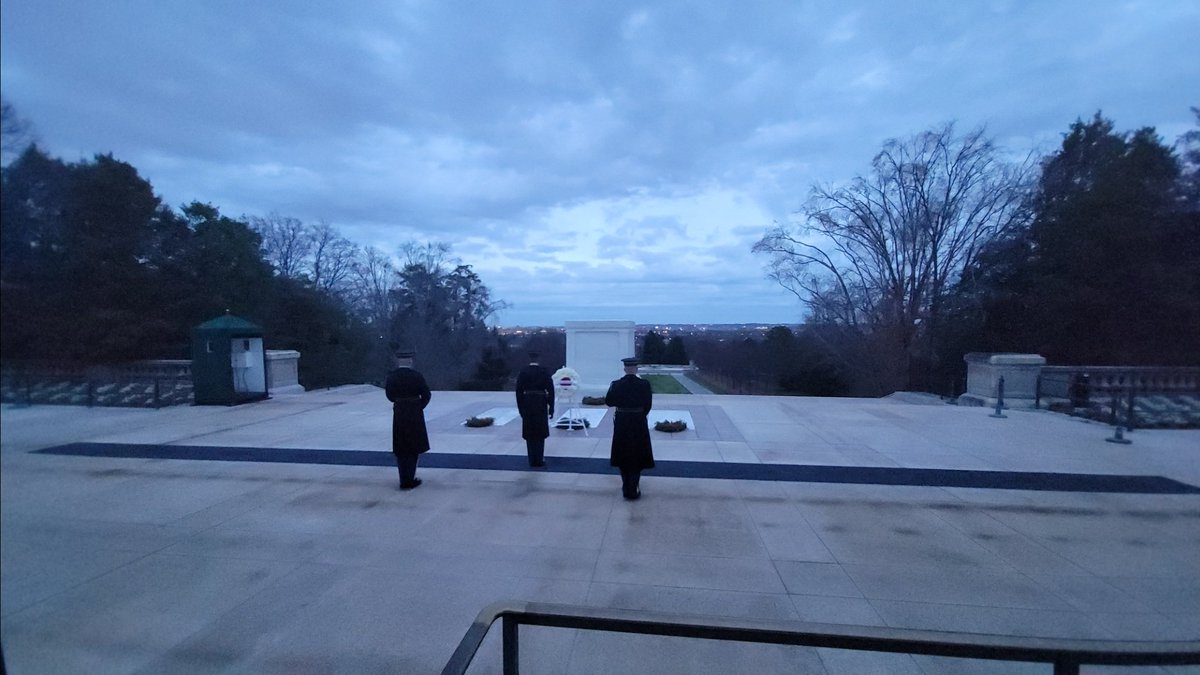 Kelly S. tweet media