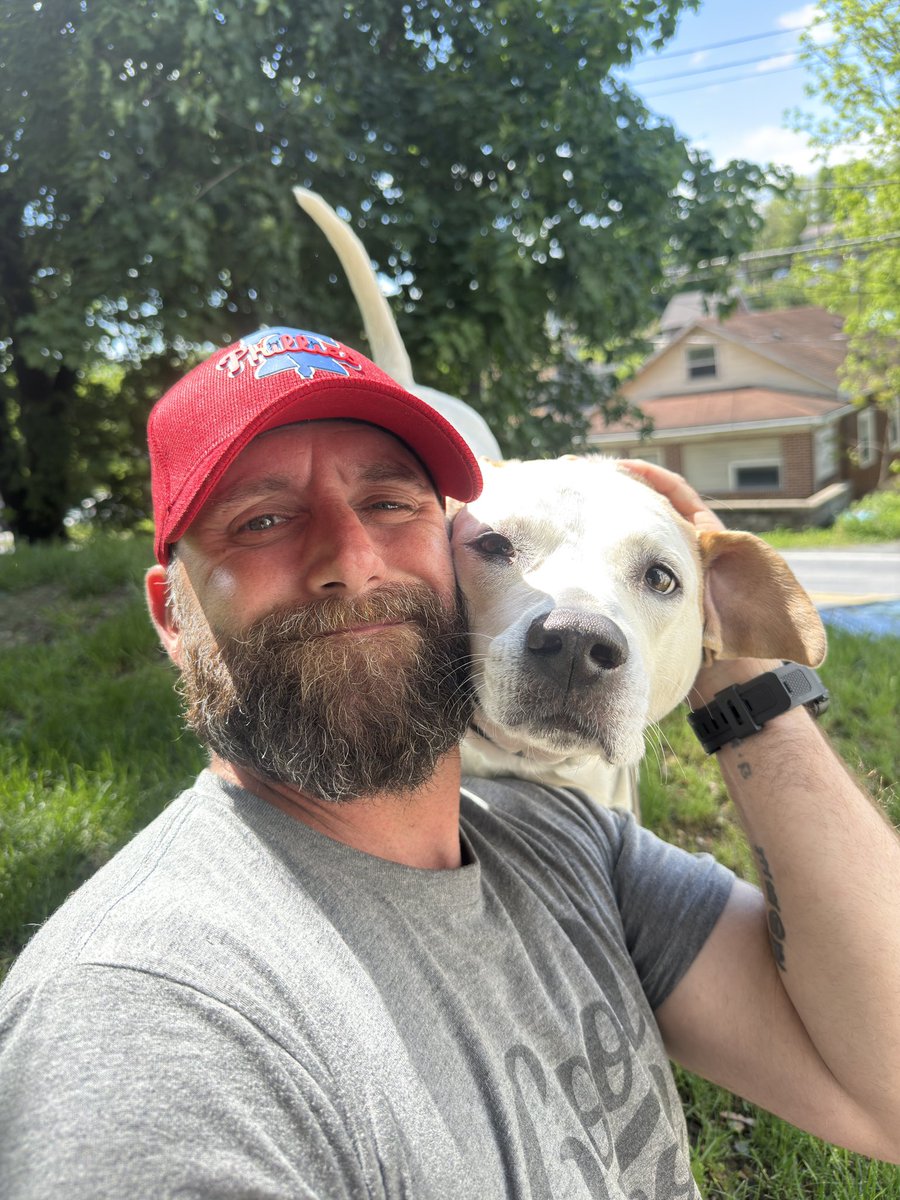 Jarett & Lilly tweet media