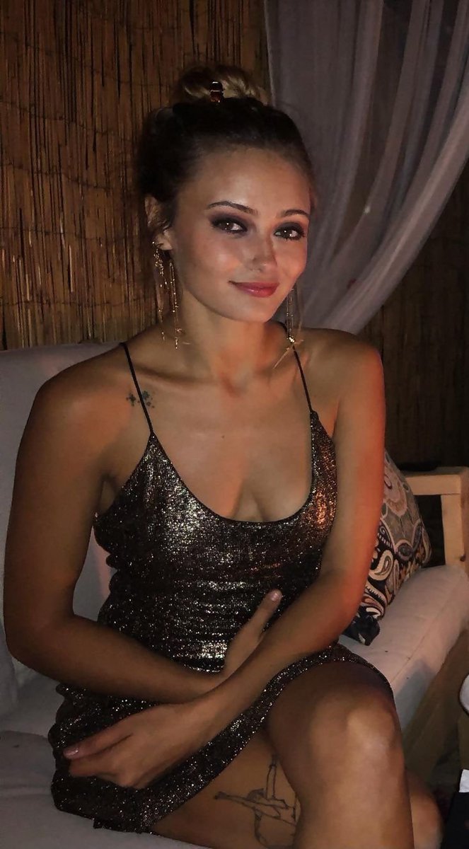 Ella Purnell Files tweet media