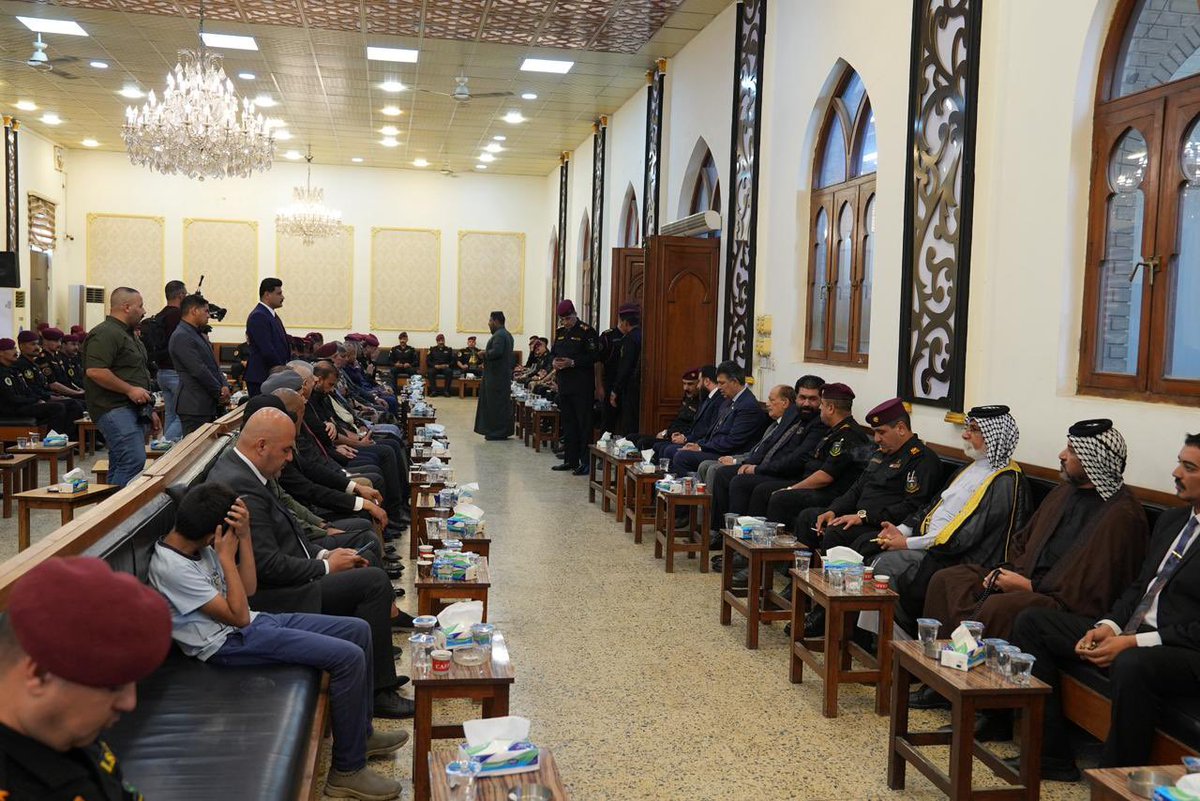 RayanChaldean's tweet photo. في مجالس الشهداء لا تتحدث الكلمات وحدها  بل يتكلم العراق بكل تاريخه ووجعه وكرامته  وحضورنا اليوم في مجلس عزاء أبطال جهاز مكافحة الإرهاب الذين ارتقوا إثر انفجار من مخلفات عصابات داعش الإرهابية في صحراء الحضر بمحافظة نينوى لم يكن مجرد واجب عزاء بل وقفة وفاء أمام رجال حملوا أرواحهم من أجل أن يبقى الوطن واقفاً بوجه الظلام 
لقد أثبت أبناء جهاز مكافحة الإرهاب أن معركة العراق مع الإرهاب لم تكن معركة سلاح فقط بل معركة وعي وإرادة وإيمان بالدولة وبحق الناس في الحياة والأمان فالأوطان العظيمة لا يحرسها الخوف بل يحرسها رجال يؤمنون أن التضحية من أجل العراق شرفٌ لا يوازيه شرف 
وفي زمن تحاول فيه بقايا الإرهاب أن تترك خلفها الموت والخوف حتى بعد هزيمتها يبقى العراقيون أكثر إيماناً بأن وحدة الصف وقوة المؤسسات الأمنية ودعم الدولة هي الطريق الحقيقي لحماية البلاد وصناعة الاستقرار 
الرحمة لشهدائنا الأبرار والصبر لعوائلهم الكريمة والمجد لكل من وقف حارساً لأمن العراق .