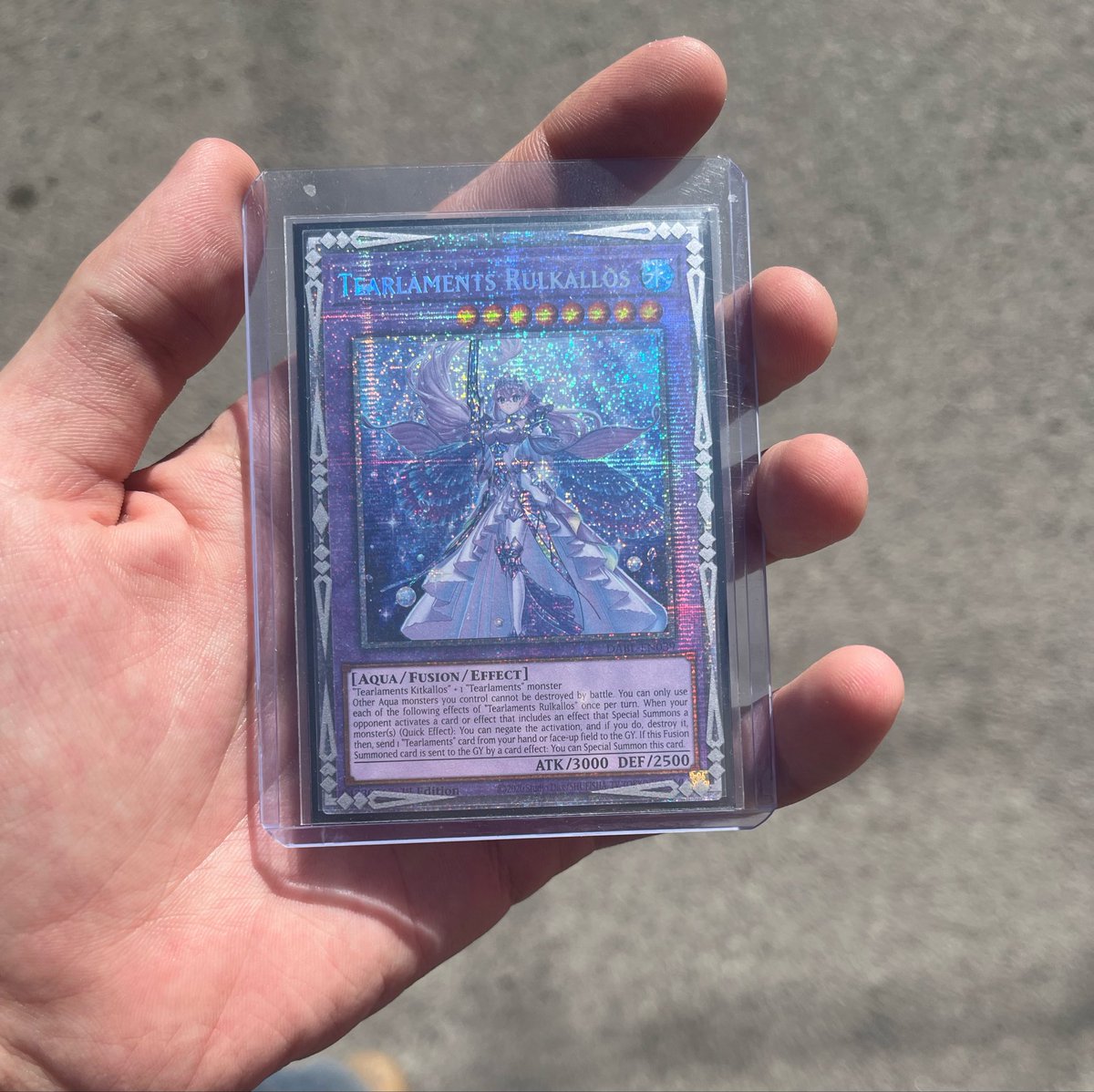 bluwuxd's tweet photo. Shiny cardboard dump #yugioh https://t.co/rxfO4WRgNw