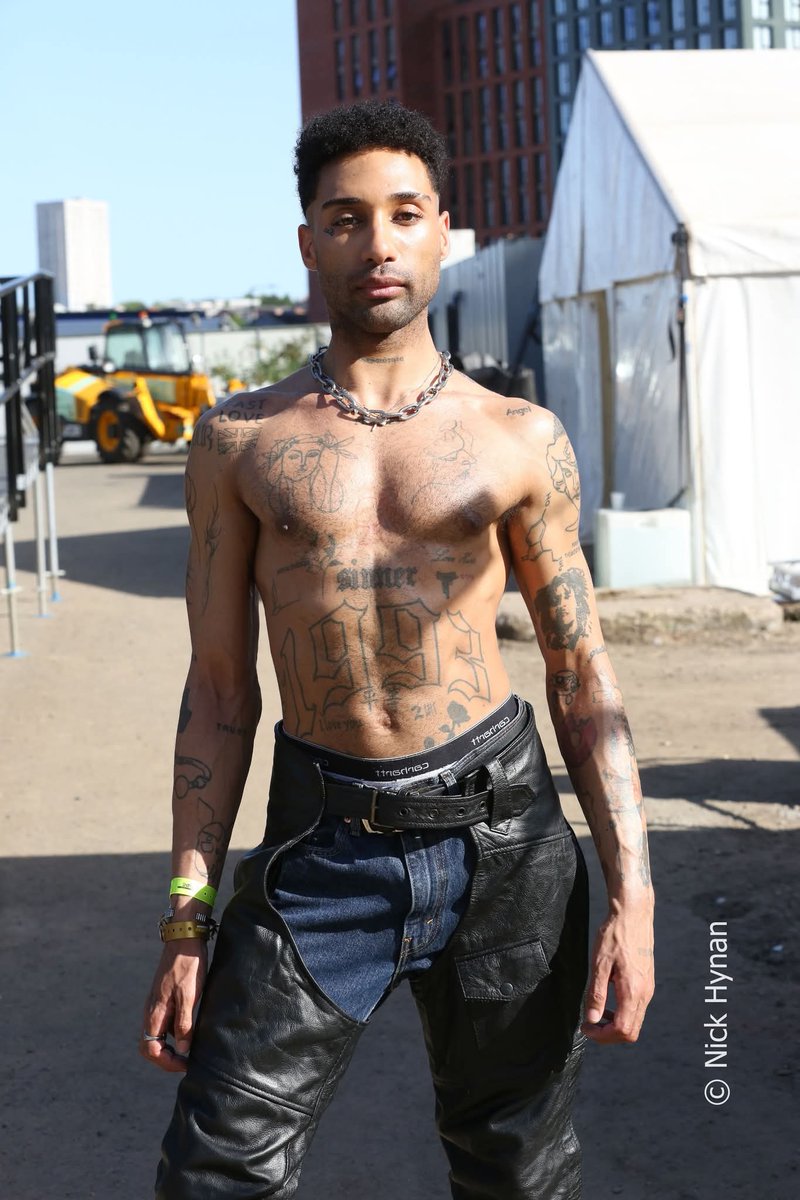 NickHynan's tweet photo. From @BirminghamPride #Performance #Dominus #BlackPeppa #JamesIndigo https://t.co/T4JTR7FK04