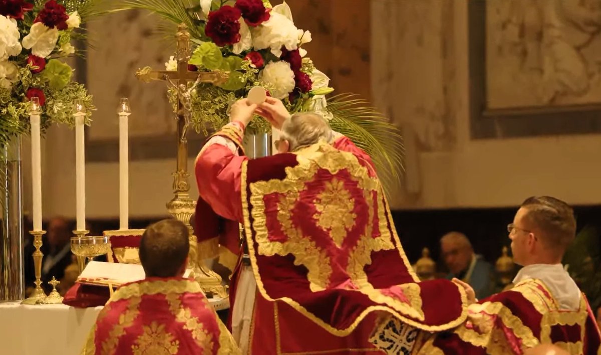 UNA VOCE SEVILLA - Misa Tradicional tweet media