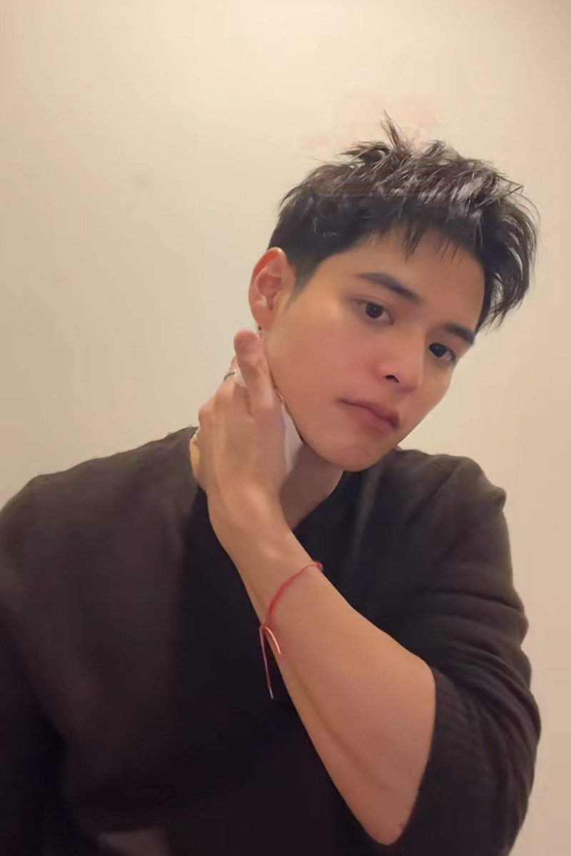 akalsoehat's tweet photo. Ohm, can u fight??? 

#poon_mit12 #มิตรของปูน 
#OhmPoon #โอห์มปูน https://t.co/MhPqD1DN8Z
