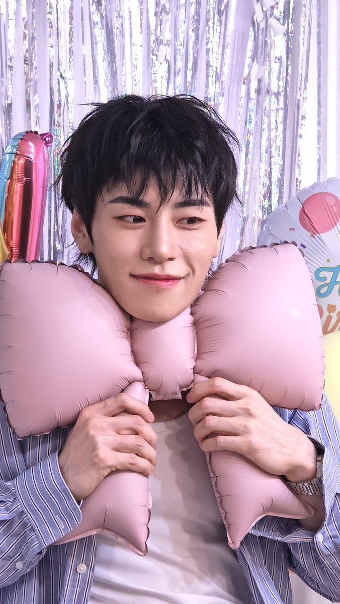 YE_AH_10006013's tweet photo. 보고싶은 내 상균...🥹 https://t.co/r7dDRi4WcL