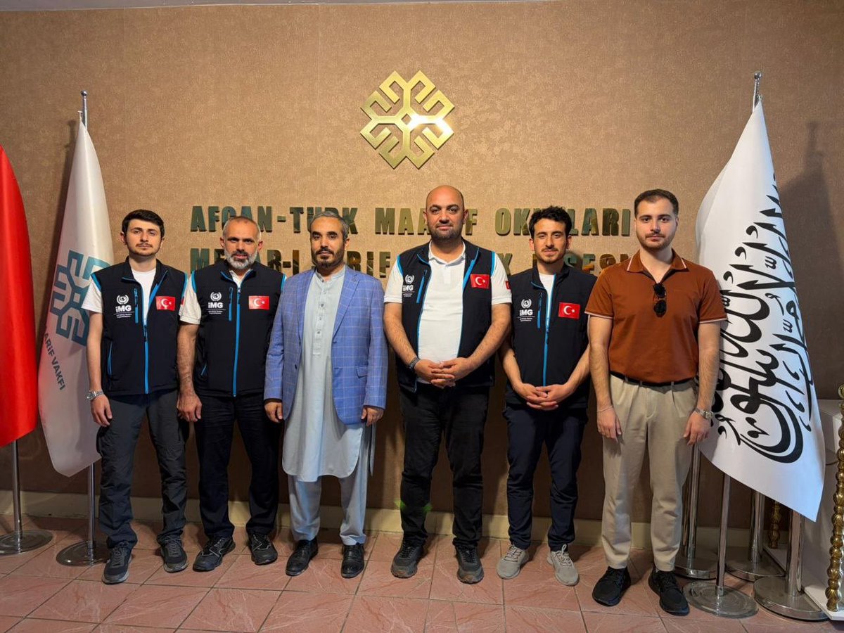 img_turkiye's tweet photo. 2026 Vacip Kurban Organizasyonu kapsamında Afganistan ekibimiz, Mezar-ı Şerif Maarif Okullarını ziyaret etti.

#İMGTürkiye https://t.co/fUsQbXMgxb