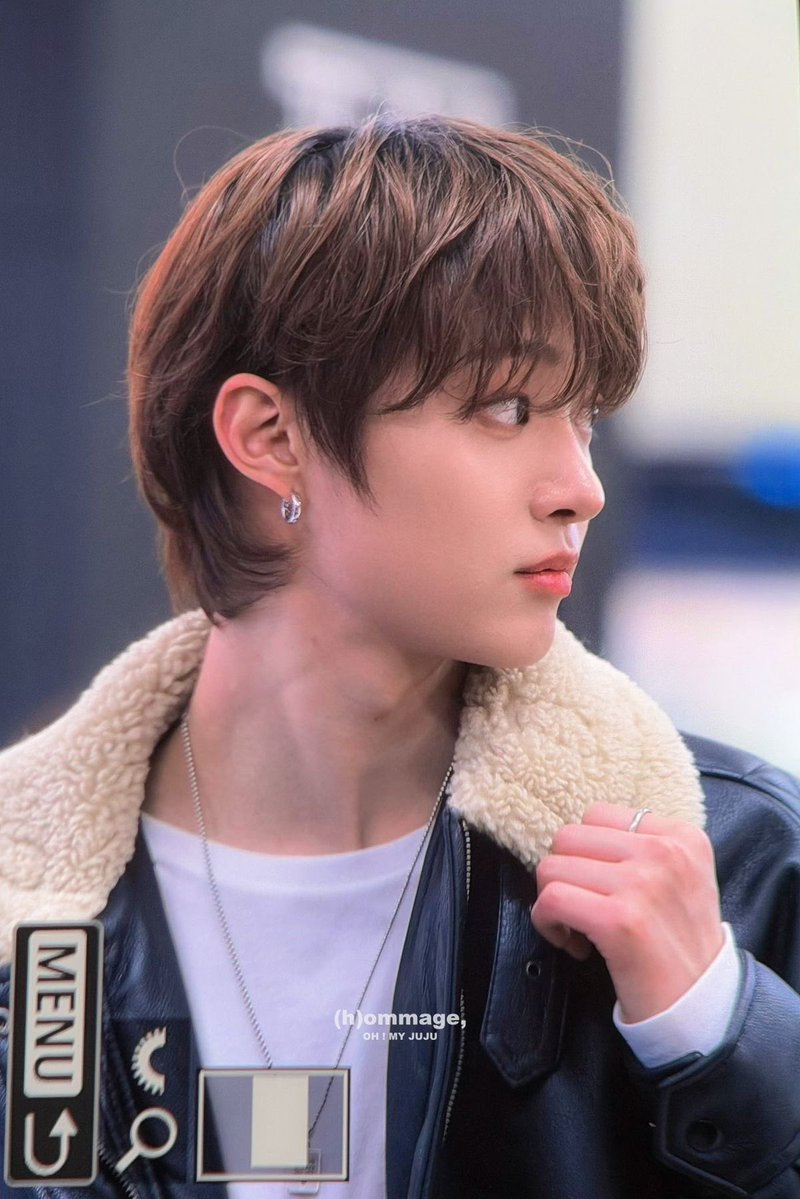 와와 tweet media