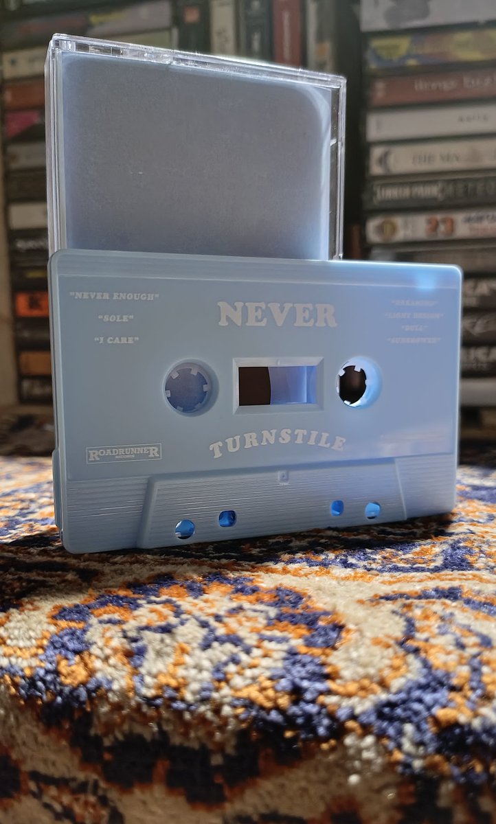 Heyghi1's tweet photo. @meme_posser For sale!!

Sonic youth - daydream nation (import) ada minus dikit
350k 
Turnstile - never enough (import)
350k

Untuk detail dan lainnya bisa lngsng dm aja ya atau bisa juga barter/tuker tambah sama kaset turnover, rekah (rilisan awal), goodnight electric. Pokoknya dm aj https://t.co/6RcNYy3hs8