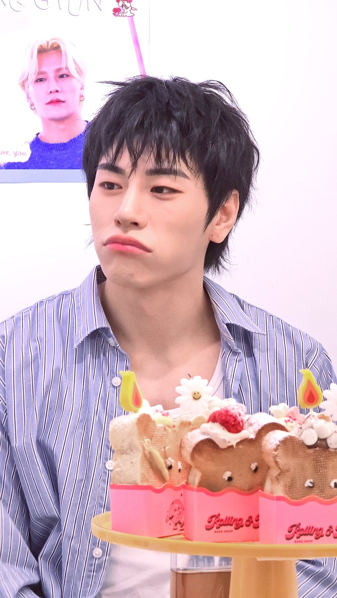 YE_AH_10006013's tweet photo. 보고싶다구 https://t.co/TmGcxC7DO4