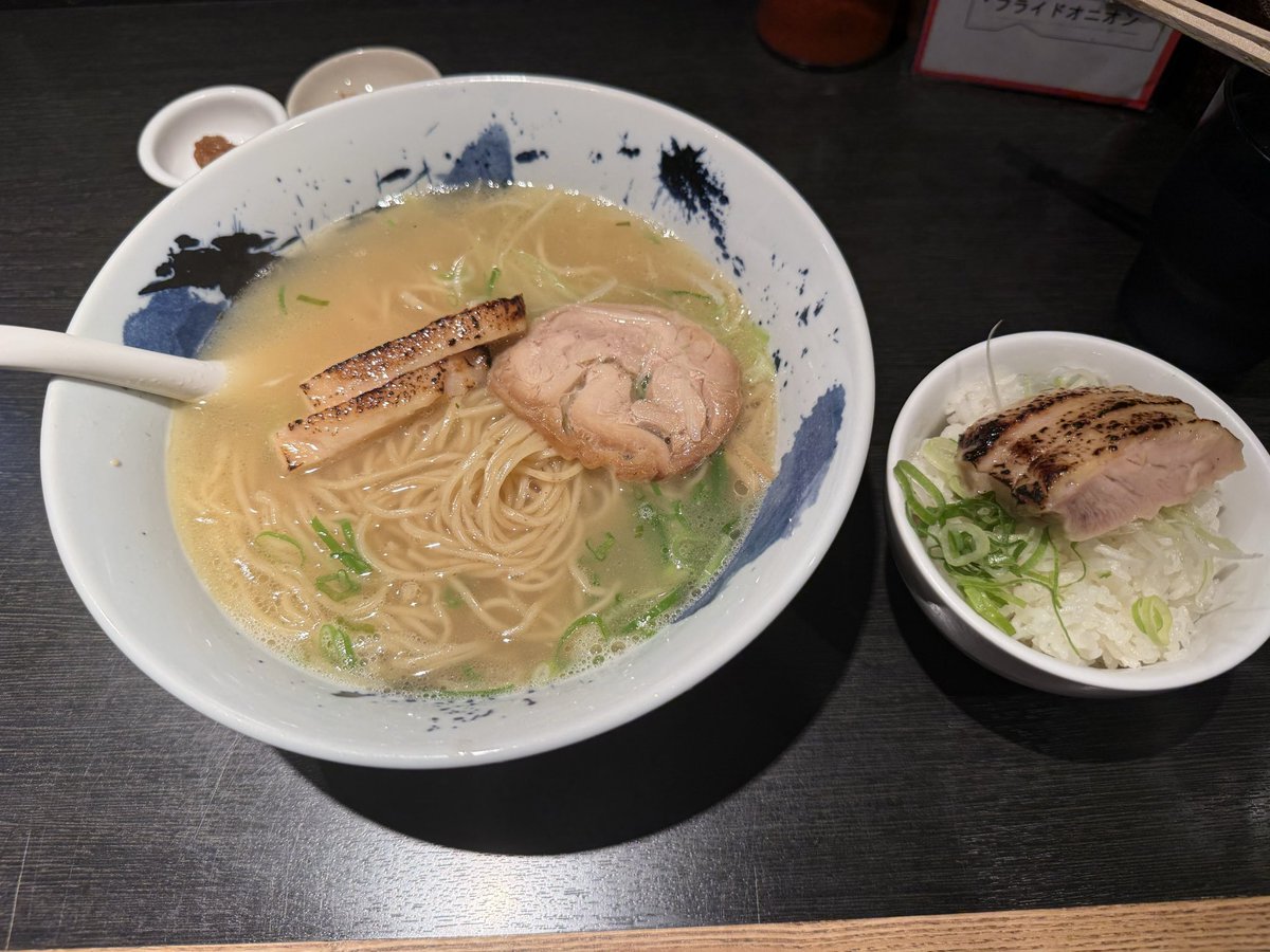 とらん tweet media