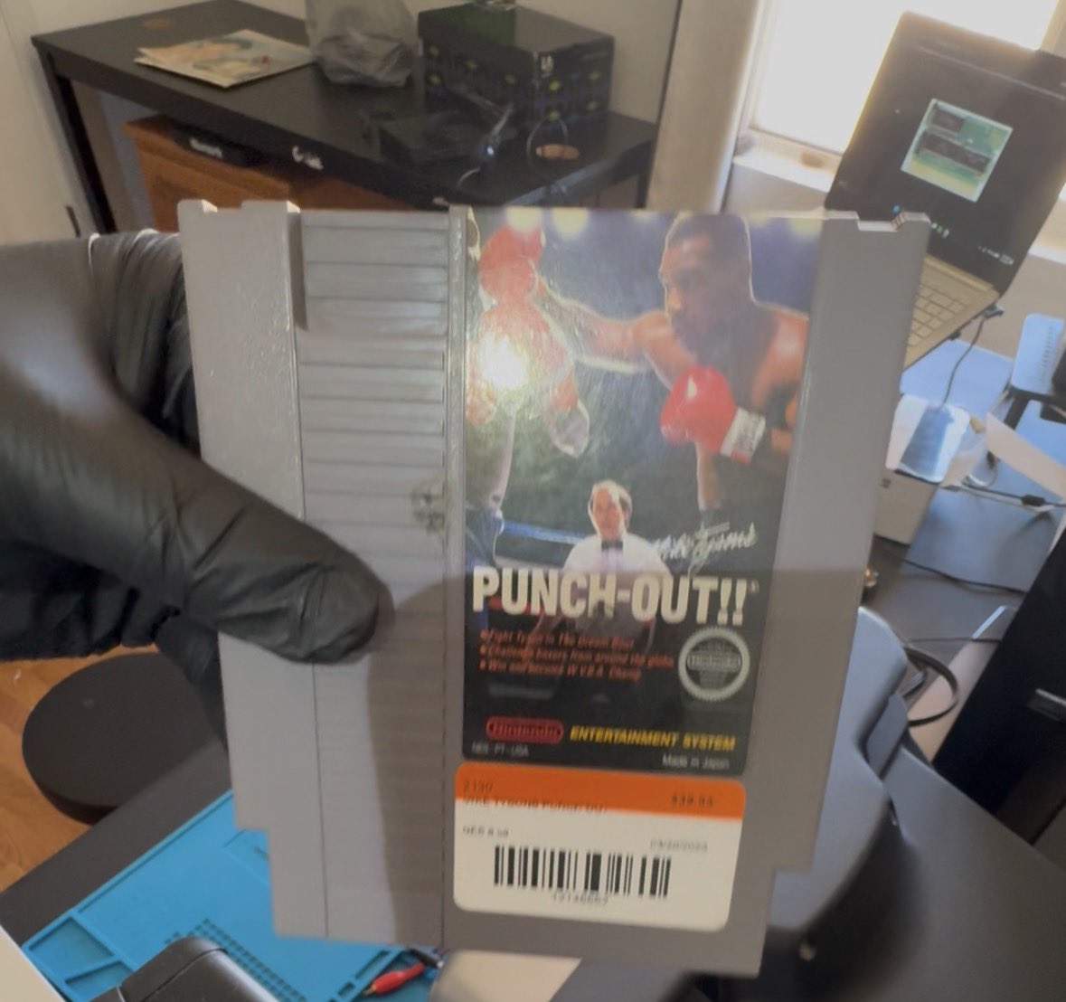 retrofreshc's tweet photo. Is this Mike Tyson’s Punch Out 🥊 a real or fake? 🤔 https://t.co/8iMU3Hejcw