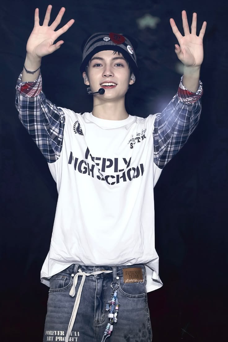 nes tweet media
