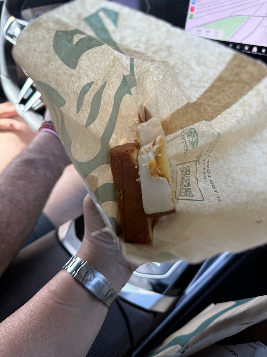 elibp5's tweet photo. @Starbucks unacceptable! Looks like someone ate half of it!! This is not how you serve a customer a lemon loaf! Shame on Starbucks Key Largo! https://t.co/RXvLg2ZPDf