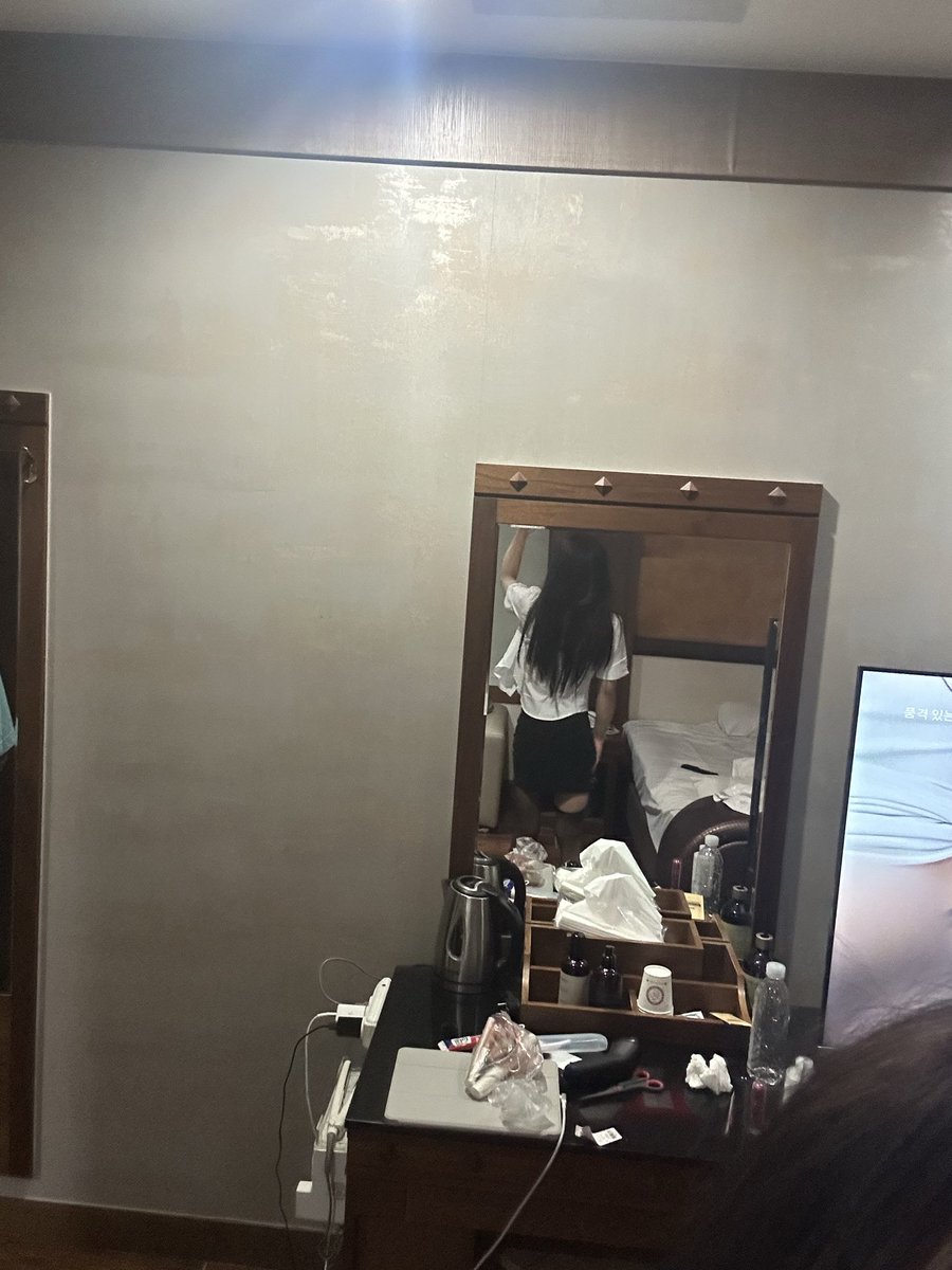cd유리 tweet media
