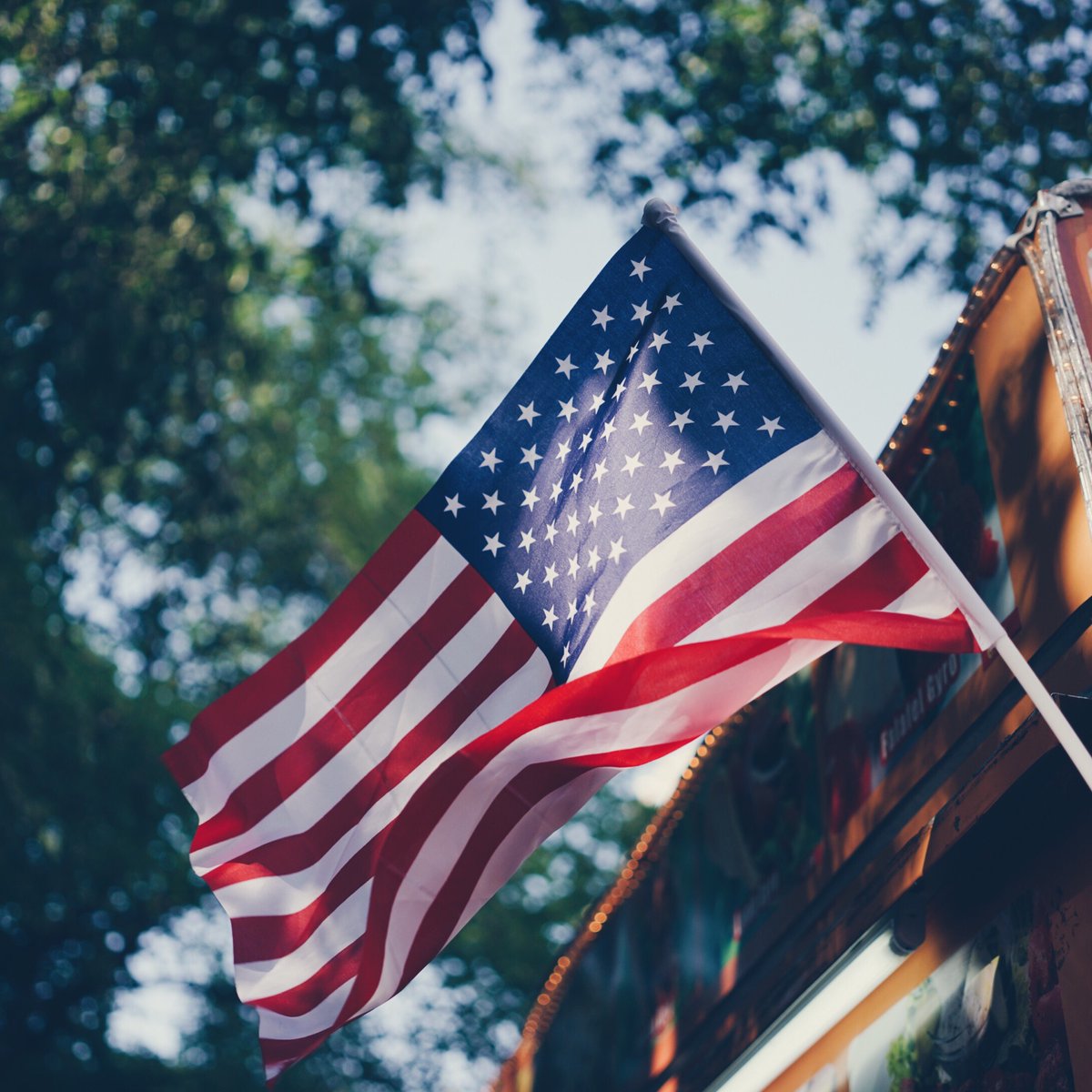 FieldsLexus's tweet photo. A day of quiet gratitude.
We pause to honor the fallen whose courage gave shape to the country we share, and the families whose love keeps their memory alive.

From the team at Fields Lexus Glenview, thank you. https://t.co/49Q1wJQrxL
