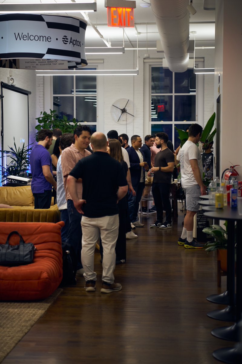 _thebestevent's tweet photo. We were in NYC for meetings post-Consensus and the city had other plans.
Ended up hosting a meetup with the @AptosLabs team and it turned into one of those nights.

A few photos from the room 👇 https://t.co/B7wbcRNC8k