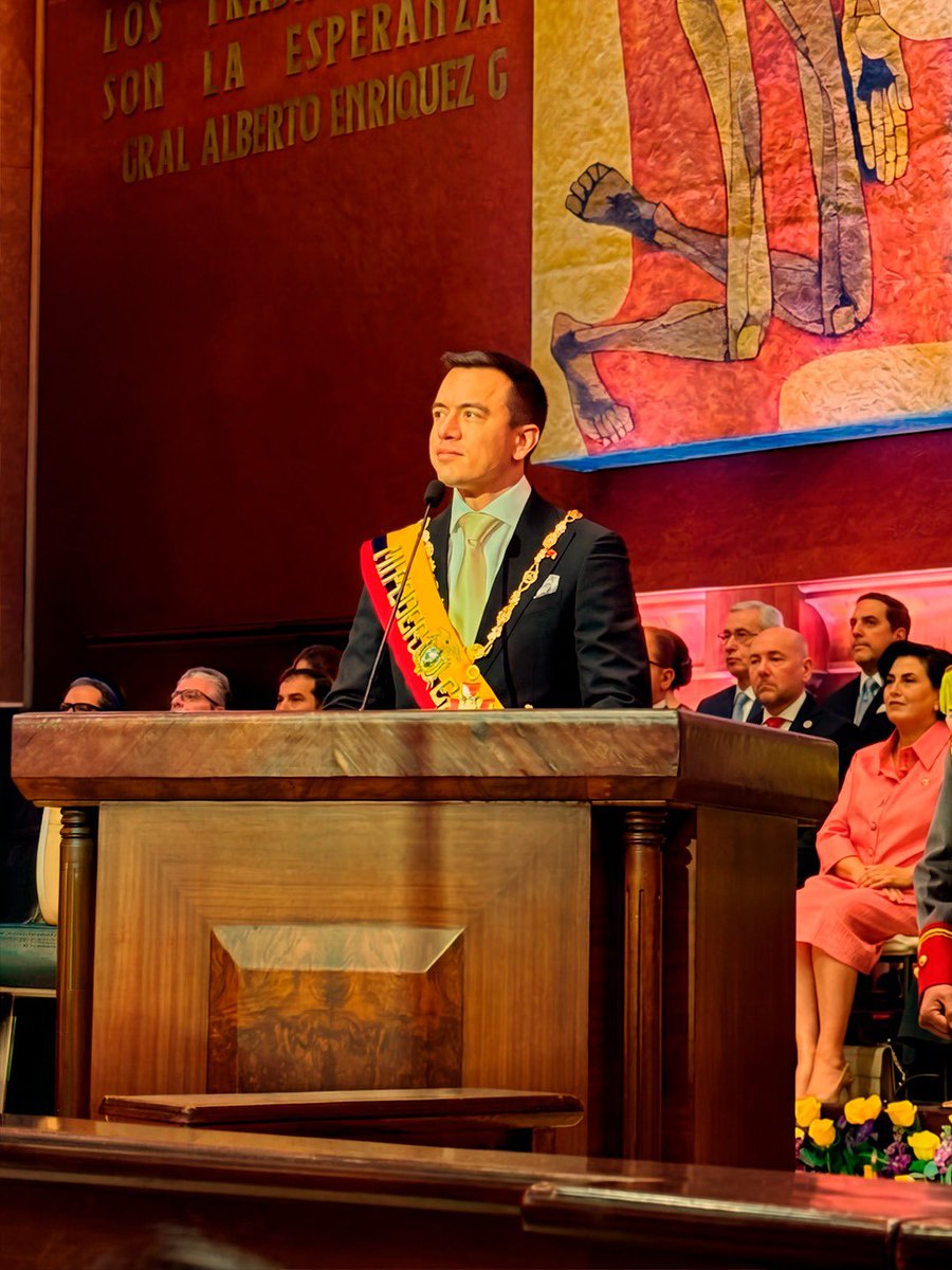 LuisFelipeFSC's tweet photo. Como representante histórico del territorio ecuatoriano, es un honor para el Marquesado de Lises participar de un proceso democrático tan importante como es el Informe a la Nación del presidente @DanielNoboaOk.

Desde #TEON (The Embassy of Nature), creemos en el potencial del país para conectar naturaleza y la identidad como activos de valor capaces de generar impacto económico y desarrollo social a favor de nuestra querida nación.
.
.
.

As a historic representative of Ecuadorian territory, it is an honor for the Marquisate of Lises to participate in such an important democratic occasion as President @DanielNoboaOk’s address to the nation.

From #TEON (The Embassy of Nature), we believe in the country’s potential to connect nature and identity as valuable assets capable of generating economic impact and social development for our beloved nation.
