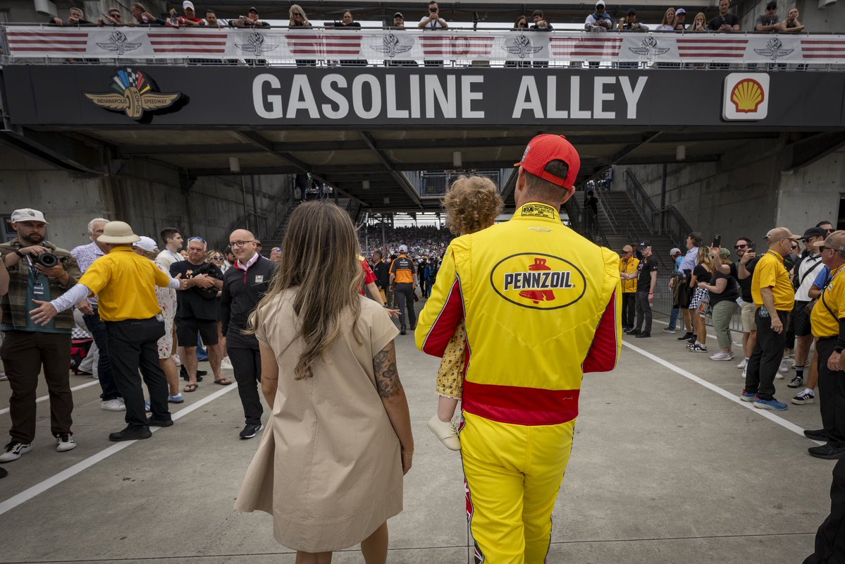Scott McLaughlin tweet media