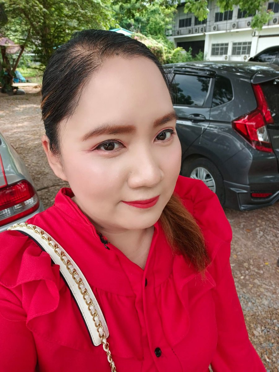 โบวี่ โบวี่ tweet media
