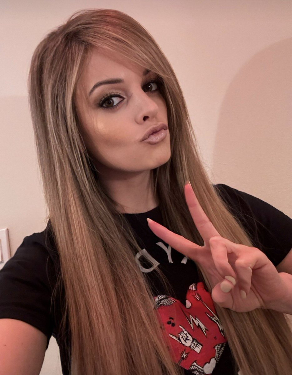 Bri Blossom tweet media