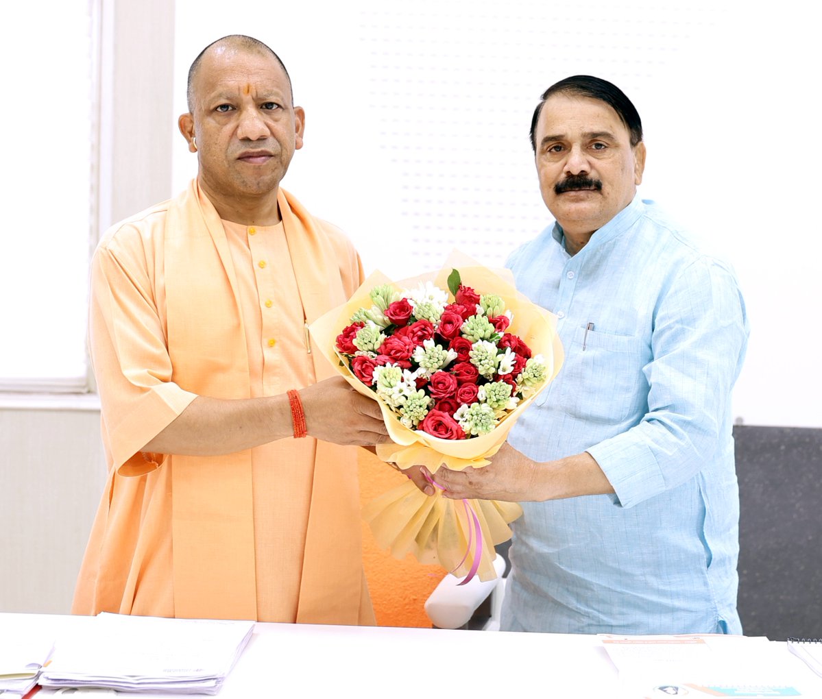 Yogi Adityanath Office tweet media