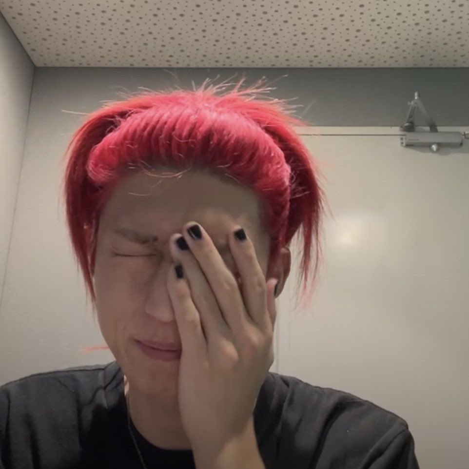 후문 tweet media