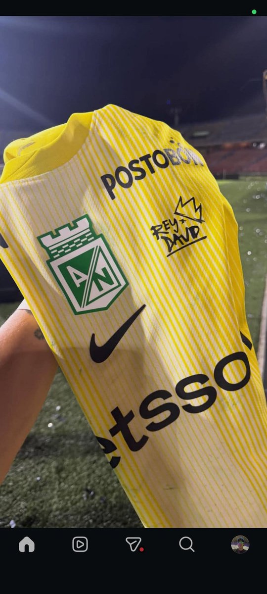 za1mon's tweet photo. @nacionaloficial @nacionaloficial esta tiene que estar en tienda verde por favor. https://t.co/PAsQqZSkHG