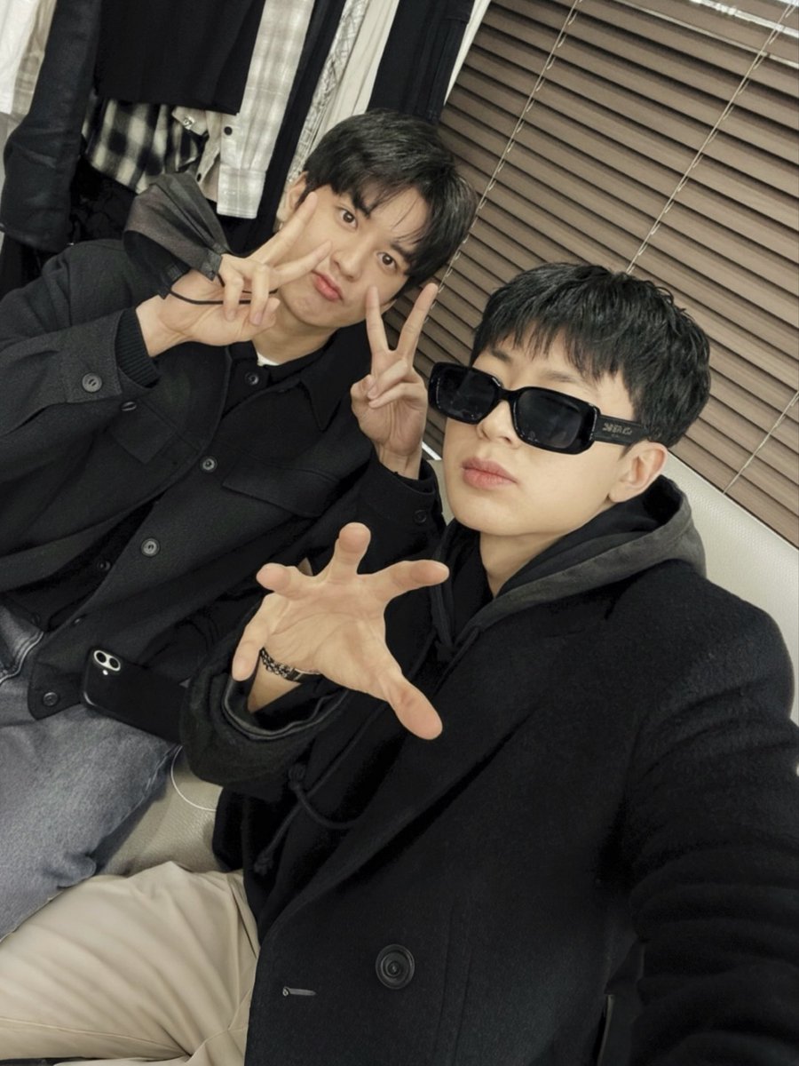 chanwoozip2's tweet photo. https://t.co/tByKm1Usgm
