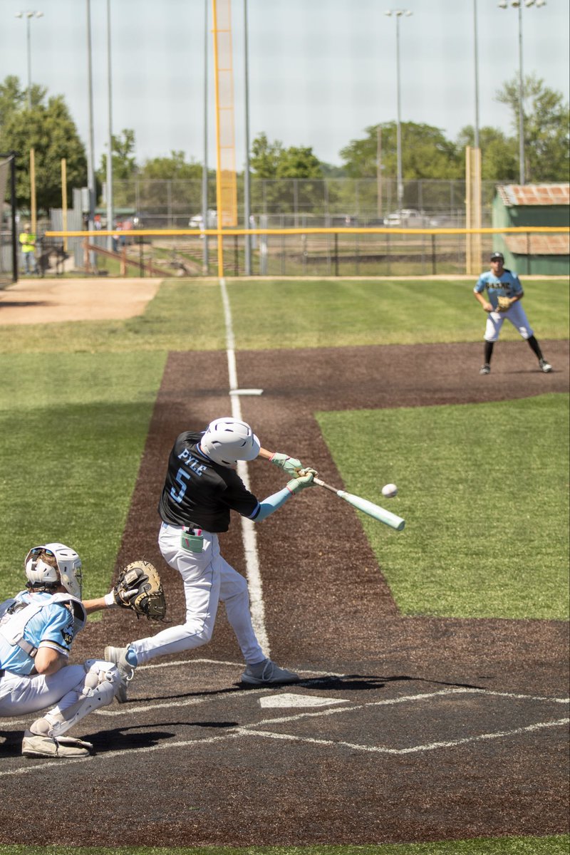 PyleMaddox's tweet photo. Thankful this Memorial Day for the freedom to do what we love. ⚾️ Remembering those who made it possible. 🇺🇸 

“As iron sharpens iron, so one person sharpens another.” — Proverbs 27:17
 @Prime27_17  @BaseballDHS17 
#MemorialDay #Prime2717 #2028Grad https://t.co/oHqJxTwkYC