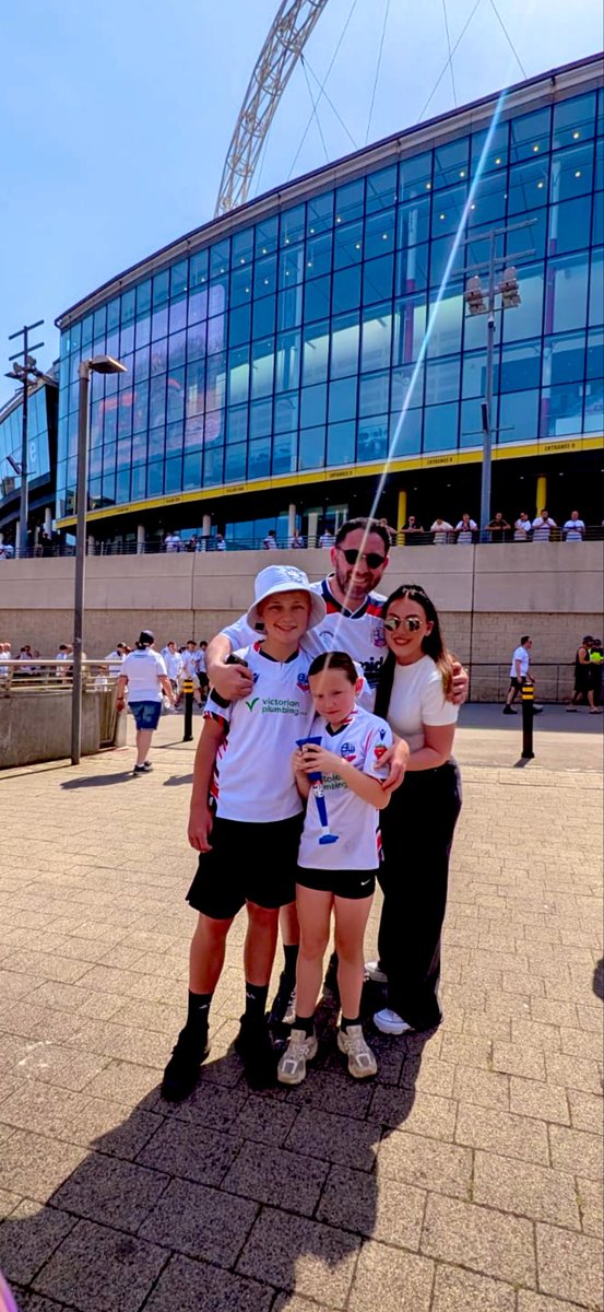 JodesAshton23's tweet photo. A special weekend 🤍⚽️

@samashton86 https://t.co/u7fISiCgke