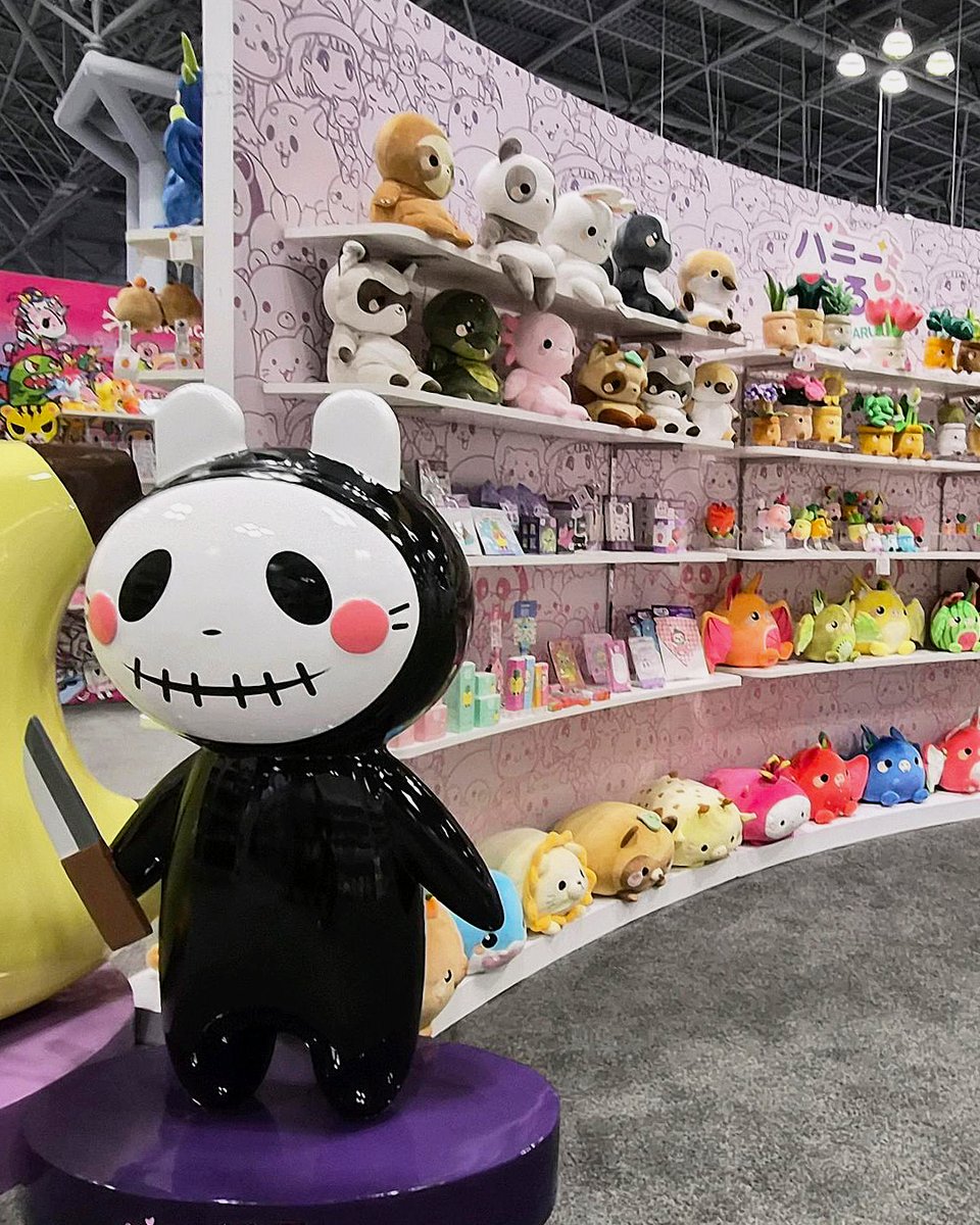 ShopAQI's tweet photo. Looking back at Toy Fair and the incredible moments that continue to shape what we do

Who else wishes we could go back?

#aliquantum #AQI #wholesale https://t.co/Zie41n6xXA