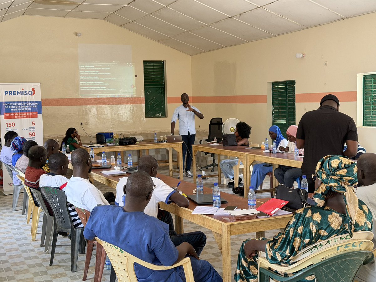 JobKaay's tweet photo. Fimela | 23 au 24 mai 2026

Dans le cadre du projet PREMISO, Kaay Job Sénégal a animé une session de formation de deux jours en Marketing Digital au profit des entrepreneurs de la région de Fatick.

Cette formation a permis aux participants de renforcer leurs compétences en👇🏾 https://t.co/qohODBTobb