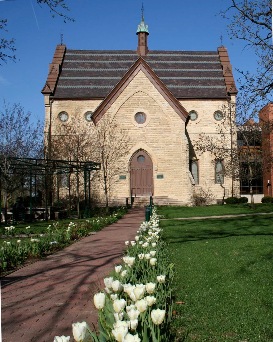 Beloit_College's tweet photo. Honoring those who gave everything. Memorial Hall stands as a reminder of the students who left these halls to serve and never came home. We are forever grateful. https://t.co/X2aO03WADj