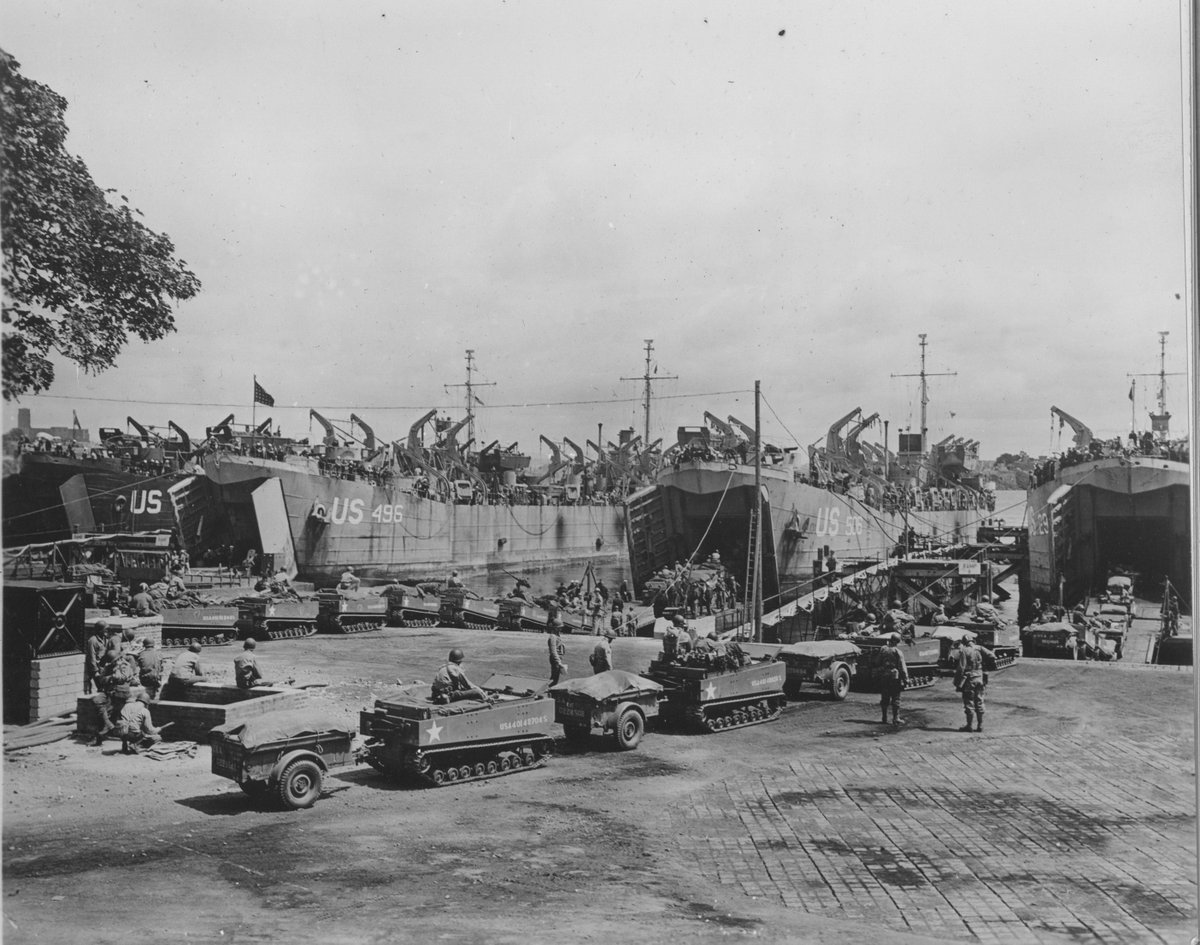 studebakermus's tweet photo. For Memorial Day, we'd like to share this image of Studebaker-built Weasels preparing for action during World War II. If you would like to see a Weasel in person, you can visit the Museum from 10am-5pm today. https://t.co/6LqKZVxlqz