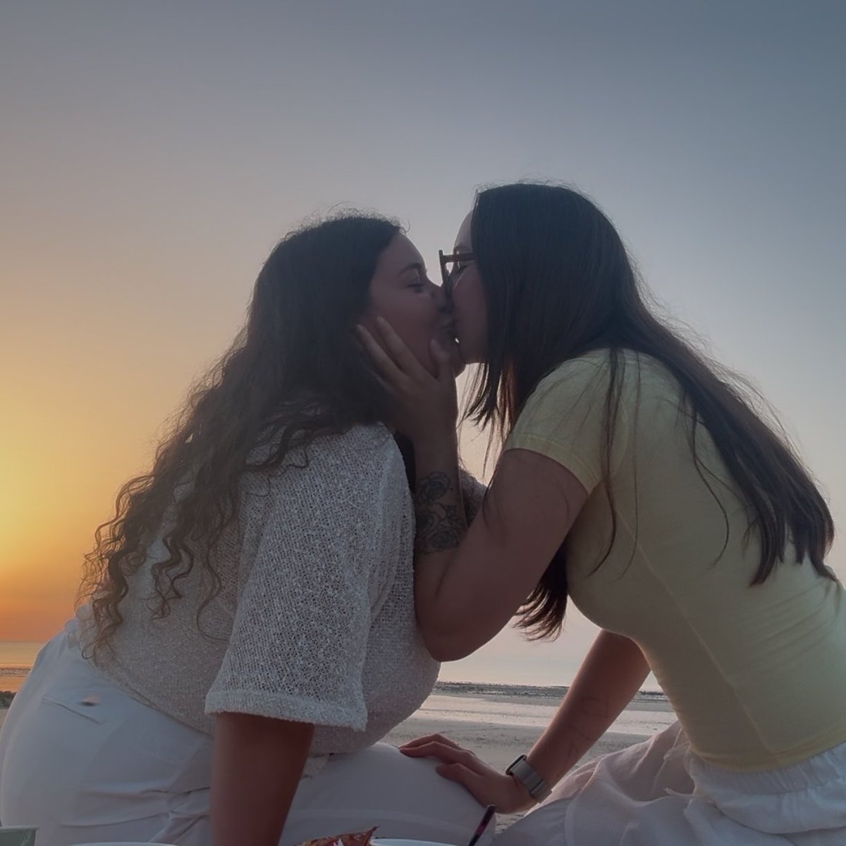 e🪩 tweet media