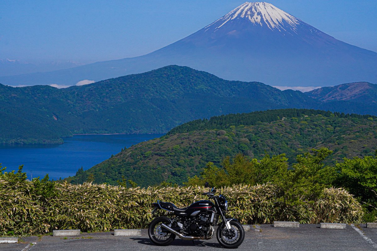 omom_ku's tweet photo. アネスト岩田 ターンパイク箱根
#Kawasaki #Z900RS #ZFreak
#アネスト岩田ターンパイク箱根 https://t.co/8mto3zwOGq