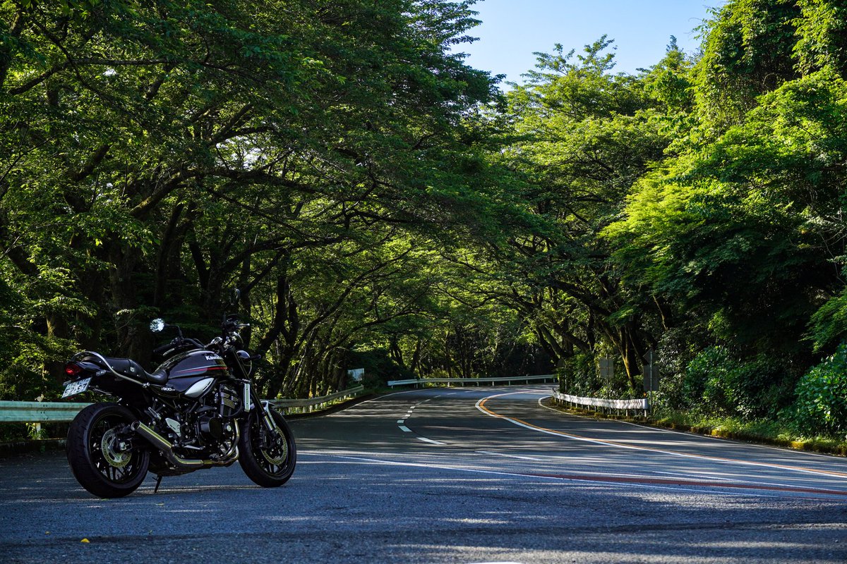 omom_ku's tweet photo. アネスト岩田 ターンパイク箱根
#Kawasaki #Z900RS #ZFreak
#アネスト岩田ターンパイク箱根 https://t.co/8mto3zwOGq